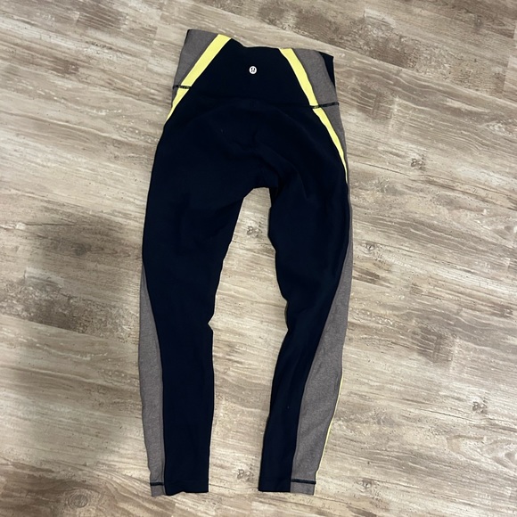 Lululemon Vintage Time To Sweat 23” Leggings Grey Navy Yellow 4 - Picture 4 of 4